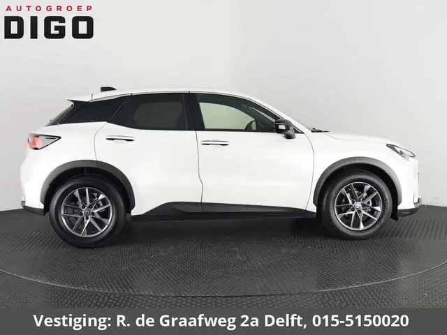 Lexus LBX
