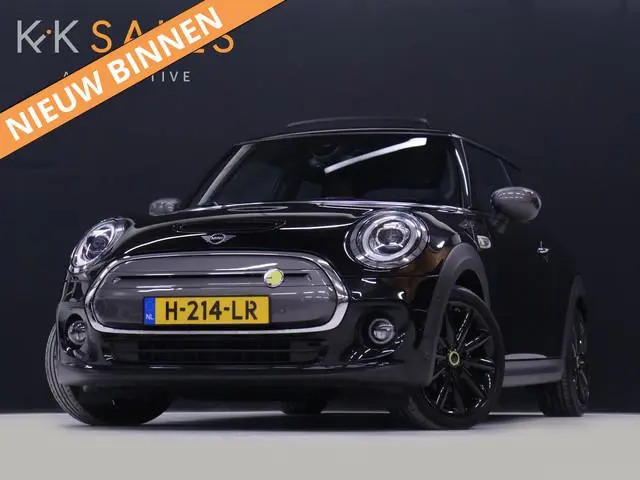 MINI Electric Yours 33 kWh [SCHUIFDAK, APPLE CARPLAY, CAMERA, HARMAN KARDON, STOELVERWARMING, SPORTS...