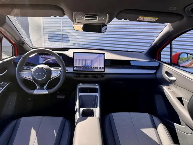 BYD DOLPHIN