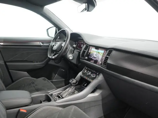 Skoda Kodiaq 1.5 TSI Sportline Business | Pano | Memory | Winterpakket | ACC | Camera | Carplay |
