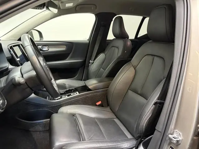 Volvo XC40 1.5 T5 Recharge Inscription Trekhaak 1800kg/ Adapt. Cruise/ Stuur &Stoel verw./ Camera/ H...