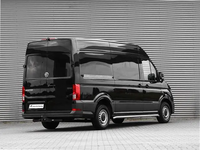 Volkswagen Crafter 30 2.0 TDI 140pk DSG L3H3 Highline · Camera · Cruise Control · Trekhaak · P-Senso...