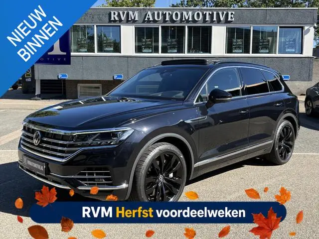 Volkswagen Touareg 3.0 TSI Elegance LUCHTVERING| ELEK. TREKHAAK| LEDER| PANO | STOELVENTILATIE + MAS...