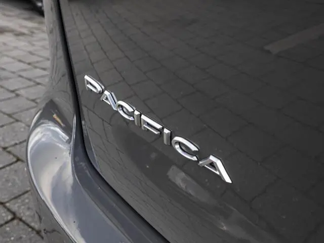 Chrysler Pacifica