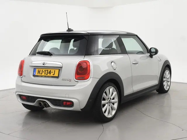 Mini Mini 2.0 Cooper S 192 PK WHITE SILVER + BRUIN LEDER | CHILI | STOELVERW. | BREEDBEELD NAVIGATIE