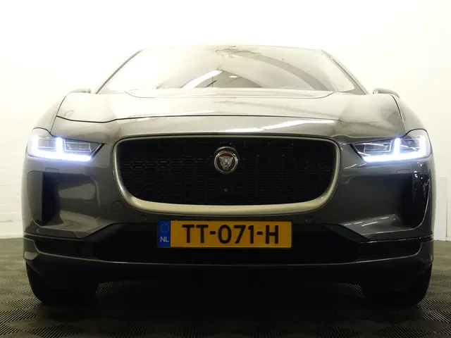 Jaguar I-PACE