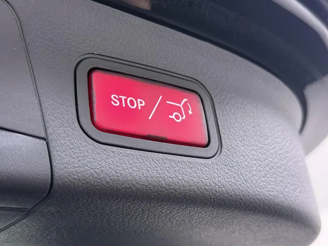 Mercedes-Benz EQA 250+ Luxury Line 71 kWh  | RIJKLAARPRIJS incl. 12mnd BOVAG