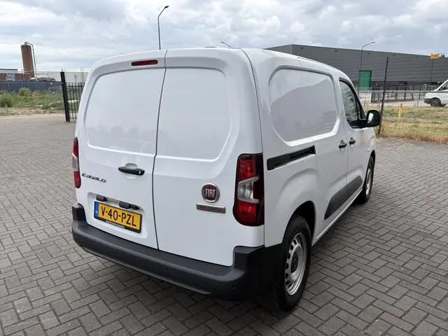Fiat E-Doblò 50 kWh 3-zits | navigatie | cruise