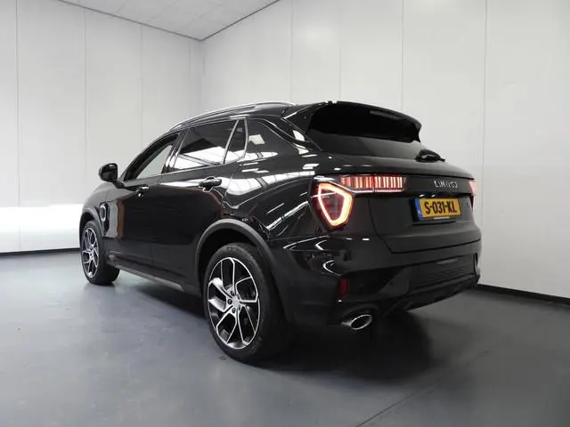 Lynk & Co 01 1.5 PHEV BlackLine NAVI/360CAM/SCHUIFDAK/LED/20"LMV!