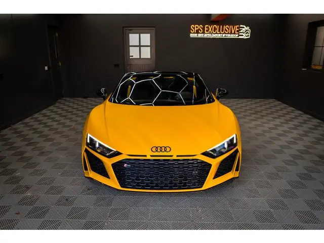 Audi R8