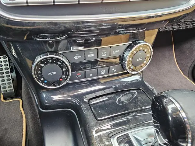 Mercedes-Benz G-Klasse