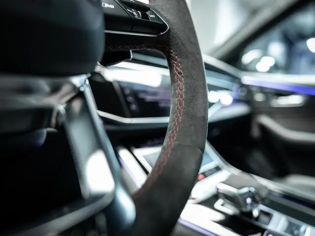 Audi RSQ8