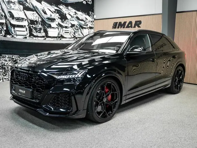 Audi RSQ8