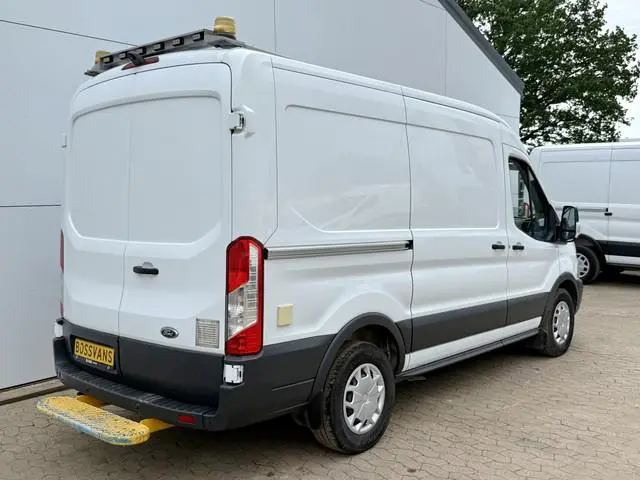 Ford Transit 2.0 TDCI 130PK Airco Cruise Control Parkeersensoren Stoelverwarming Zwaailampen Kastwan...