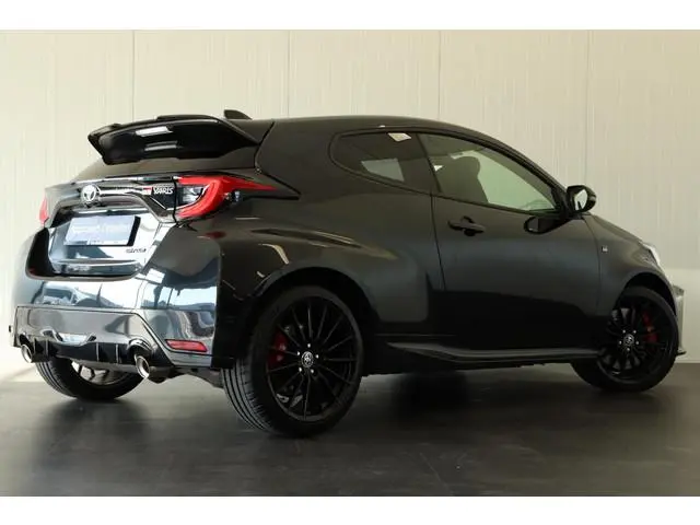Toyota Yaris 1.6 GR Performance, Lage Km, Stuurverwarming