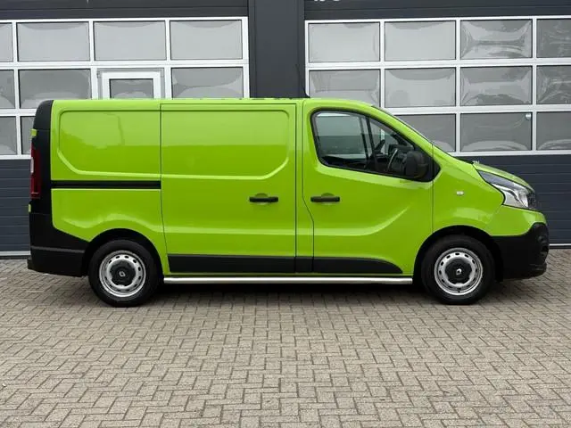 Renault Trafic 1.6 dCi 120PK Camera / Airco / Cruise / Sidebars / PDC / Trekhaak