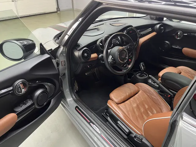 MINI Mini 2.0 John Cooper Works Chili