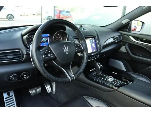 MASERATI LEVANTE 3.0 V6 S AWD GRANLUSSO | PANO | CARPLAY | LEDER | BOWERS&WILKINS | LUCHTVERING | ME...