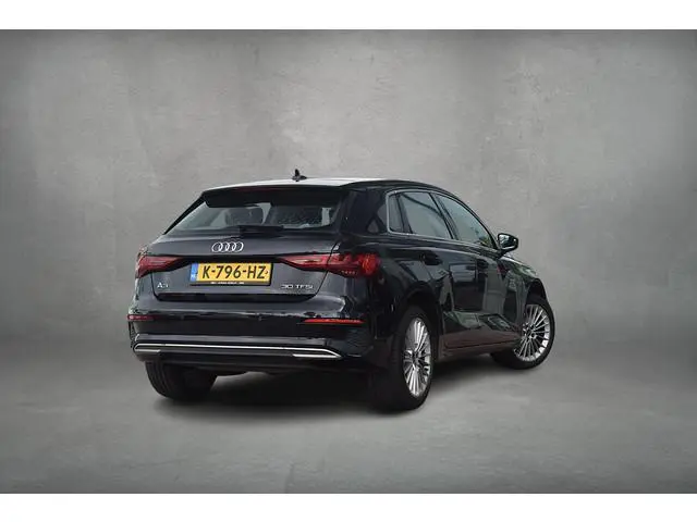 Audi A3 Sportback 30 TFSI Business edition | Navi | Cruise | Carplay | Climate | 17" LM Velg