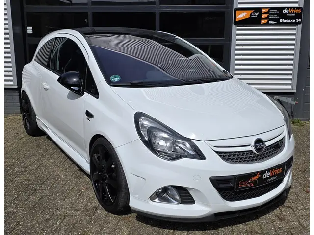Opel Corsa 1.6 Turbo OPC **NÜRBURGRING EDITION**