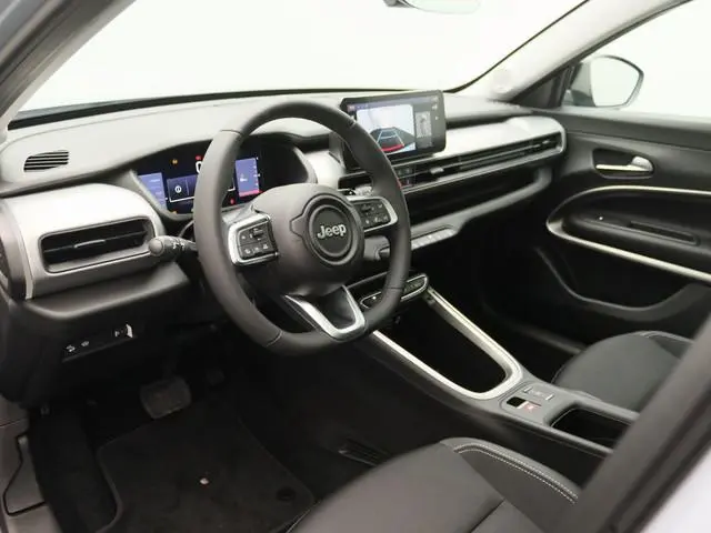 Jeep Avenger 1.2 e-Hybrid Summit | Camera | Navigatie | Parkeersensoren | Stoelverwarming | 2 + 6 Ja...