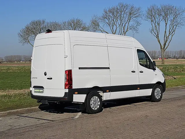 Mercedes-Benz eSprinter