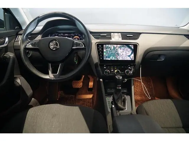 Skoda Octavia Combi 1.5 TSI Greentech Business Edition Plus AUT. + VIRTUAL COCKPIT / TREKHAAK /