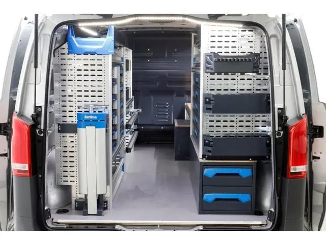 Mercedes-Benz Vito CDI 136pk Compact 9G Automaat 2x Schuifdeur/LED/Camera/Inrichting 01-2023