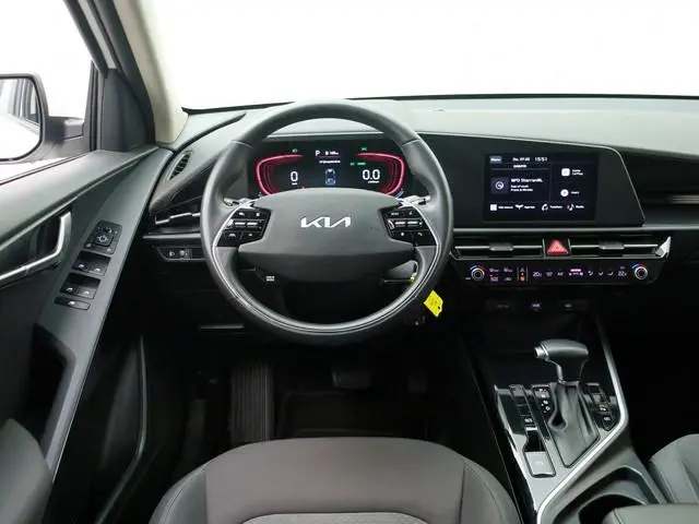 Kia Niro 1.6 GDi Hybrid DynamicLine | Carplay navigatie | Camera