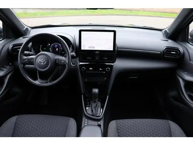 Toyota Yaris Cross 1.5 Hybrid 115 Dynamic Limited, Parkeersensoren, Stuur & Stoel verwarming, Keyles...