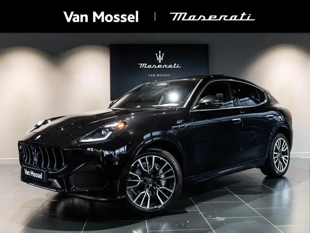 Maserati Grecale 2.0 MHEV GT 300pk | 2 jaar garantie | Stoel- en stuurverwarming | Leder | Panoramad...