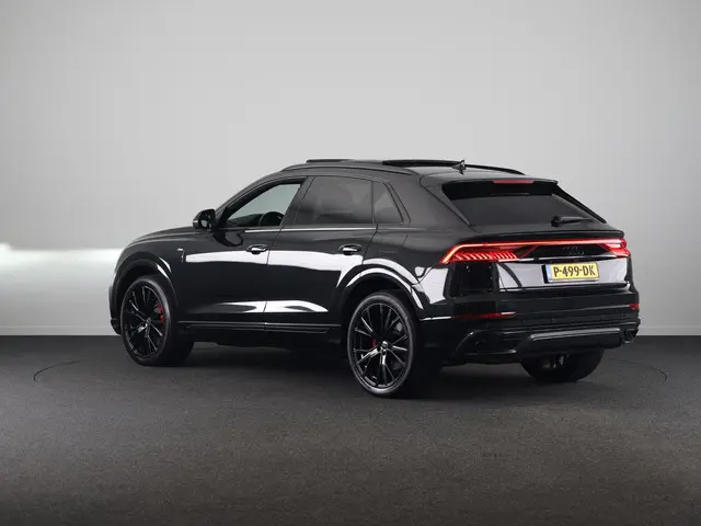 Audi Q8 55 TFSI e quattro Pro Line S 380pk | SoH 94%|  Panoramadak | Adaptieve cruise controle | Led...