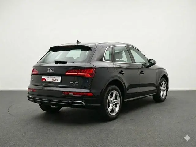 Audi Q5 45 TFSI quattro S edition 245pk S-tronic | Navigatie | Parkeercamera | Sportstoelen | 18 inc...