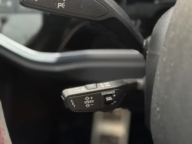 Audi RSQ3