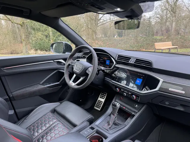 Audi RSQ3