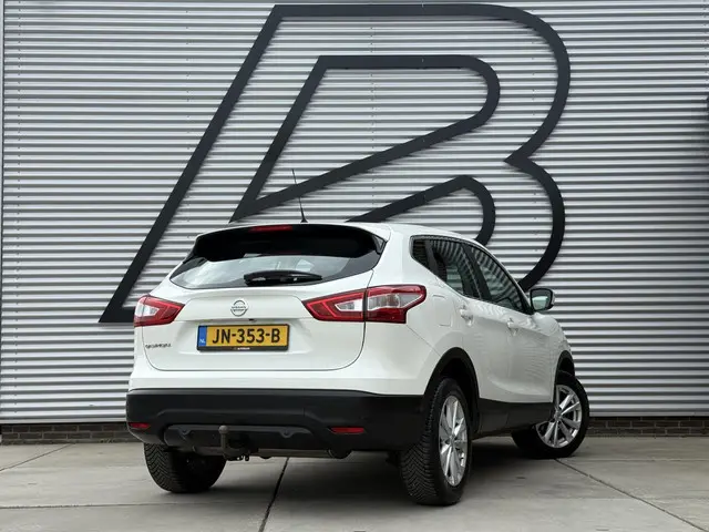 Nissan Qashqai 1.2 Connect Edition 1e Eigenaar|Navi|Trekhaak|Camera|Clima|Cruise|PDC V+A|Dealer Onde...