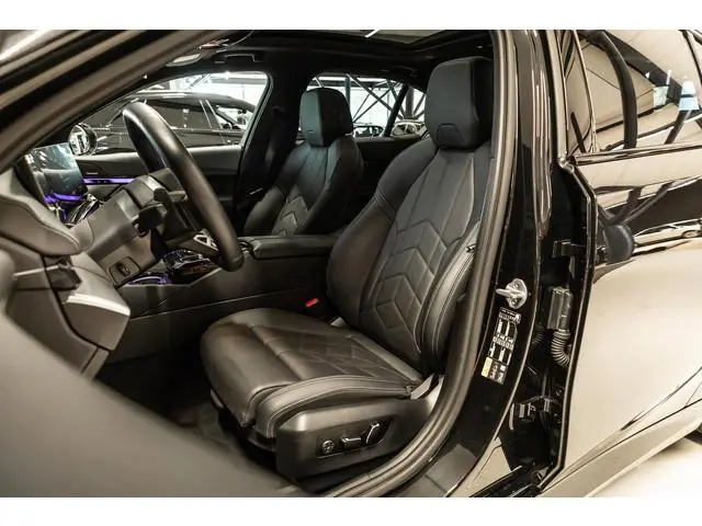 BMW 5-serie 530e M Sport Edition Panoramadak | H&K | Stoelventilatie