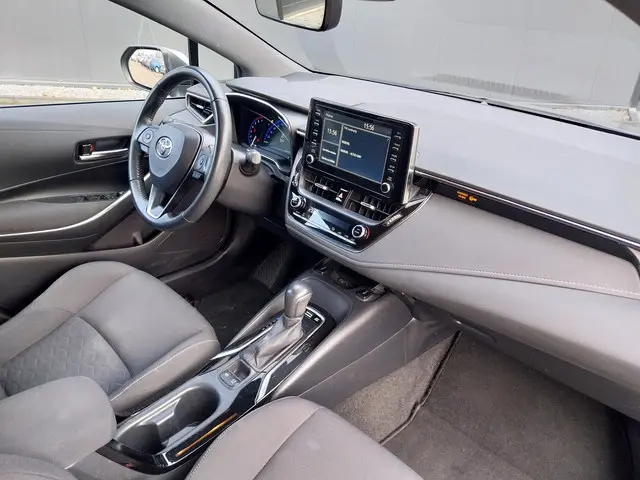 Toyota Corolla Touring Sports