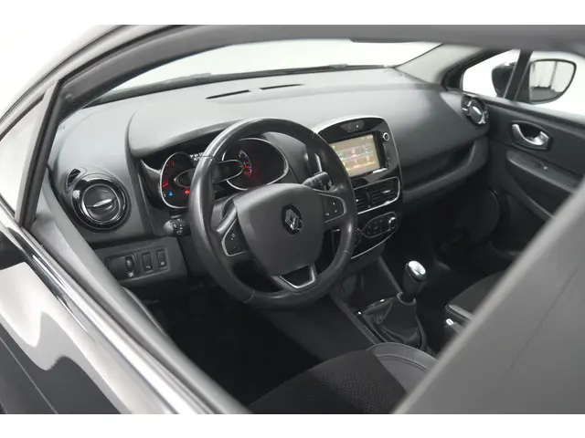 Renault Clio Estate TCe 90 Intens | Navigatie | Parkeersensoren | Climate Control | Cruise Control