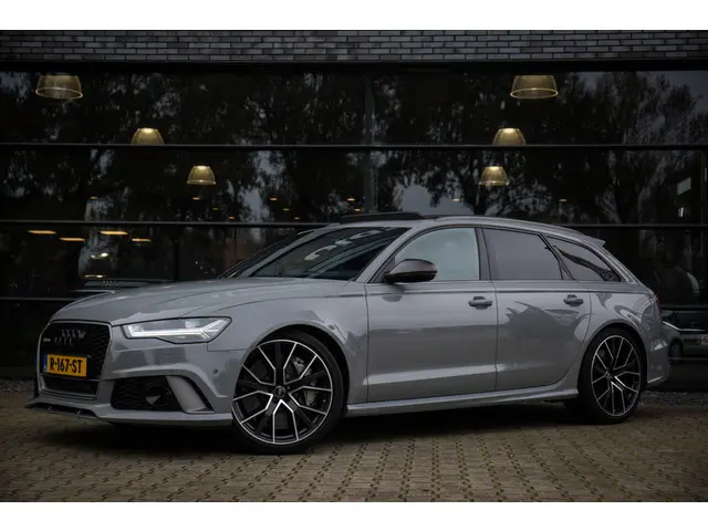 Audi RS6 Avant 4.0 TFSI Quattro Performance , Milltek, Keramisch, Panoramadak, Carbon, Nachtzicht, V...
