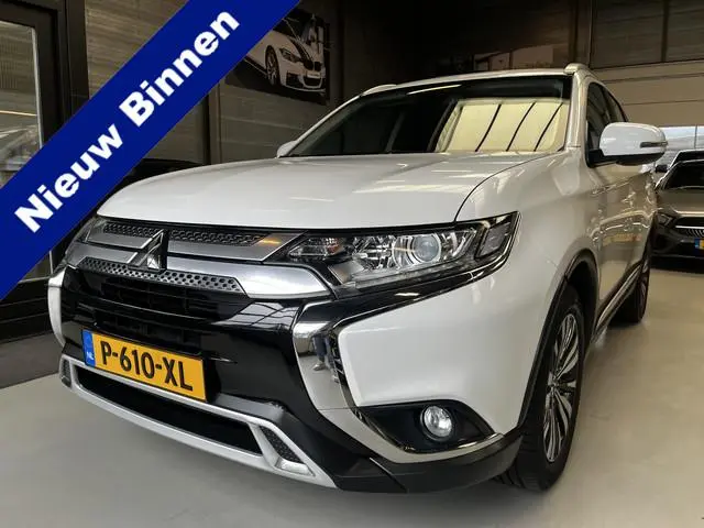 Mitsubishi Outlander 2.0 2WD Instyle Trekhaak, Achteruitrijcamera
