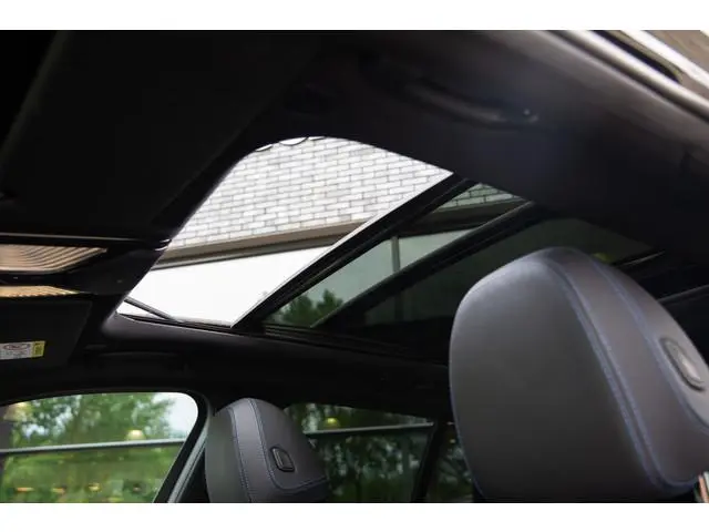 BMW 3-serie Touring M340i xDrive 374PK , Panoramadak, HUD, Adap. cruise, Laser, Memory