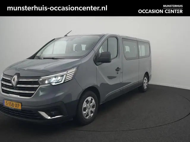 Renault Trafic - 9 Persoons bus! - All Seasonbanden - Achteruitrijcamera - Cruise Control - Dealeron...