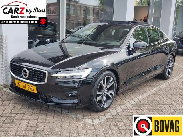 Volvo S60 2.0 T4 R-DESIGN AUTOMAAT Lederen sportstoelen | Open dak | Harman Kardon | HUD