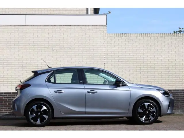 Opel Corsa-e Business Edition 50 kWh | Camera | BLIS | Camera | Dealer onderhouden