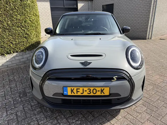 Mini Mini Electric / Navi / Carplay / Cruise /LED Classic 33 kWh