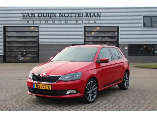 ŠKODA Fabia 1.2 TSI Edition / PDC / Stoelverwarming / N.A.P.