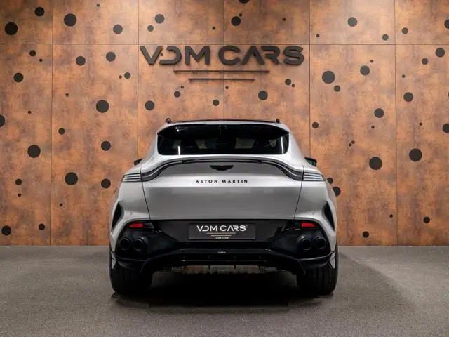 Aston Martin DBX