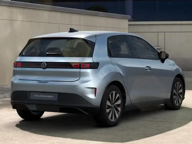 Volkswagen ID. Polo Life First Edition 52 kWh accu, 211 PK · Achteruitrijcamera · Draadloze telefoon...
