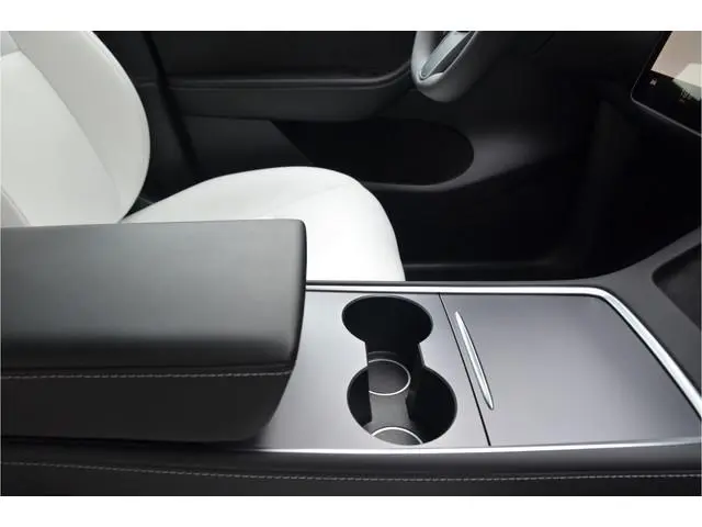 Tesla Model Y Long Range AWD 75 kWh Trekhaak (1.600kg), Enhanced AutoPilot3.0